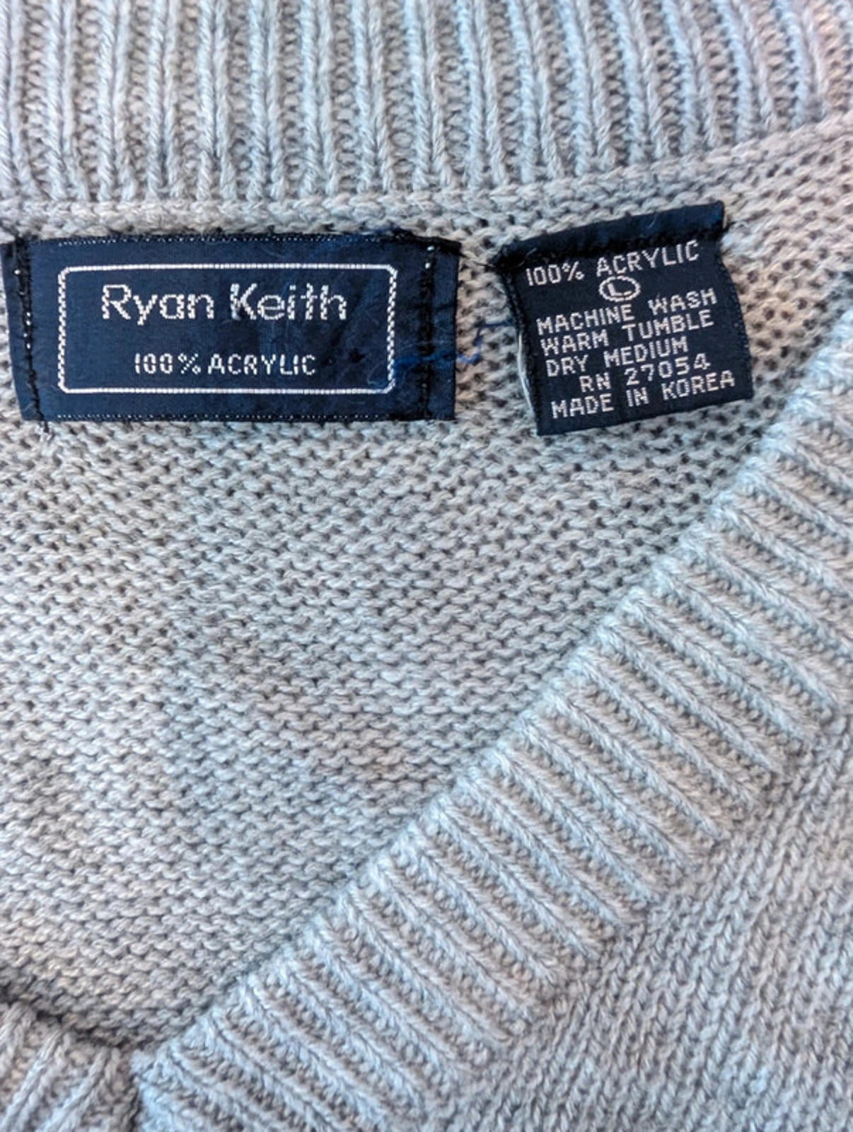 Ryan Keith Grey Cable Knit Sweater Vest – Size L