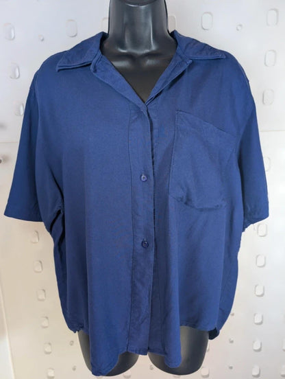 Vintage Maggie Lawrence Sport Blue Shirt Medium Rayon Button Through