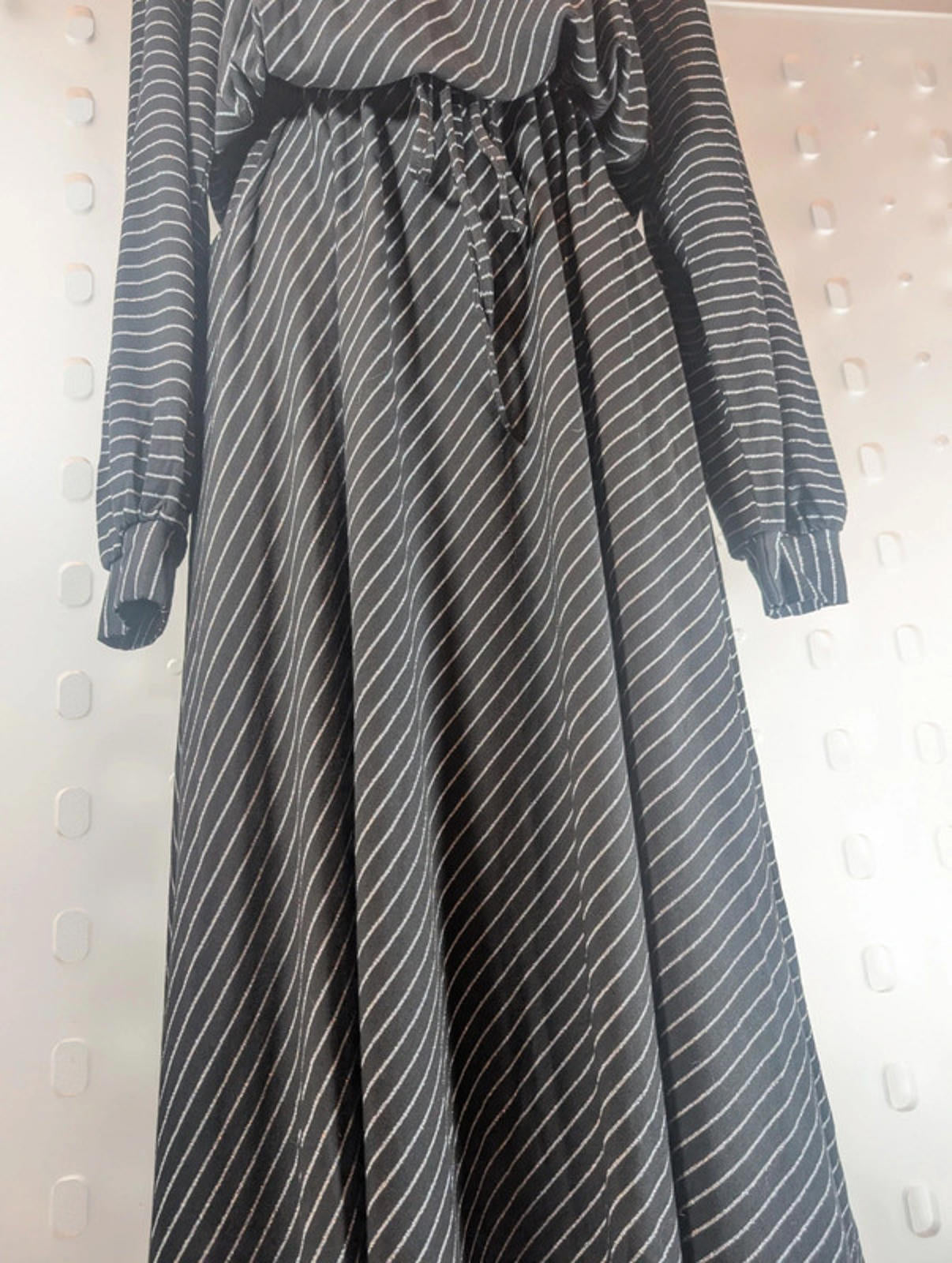 Nooki London ‘Charlie’ Dress – Size Large
RRP £95