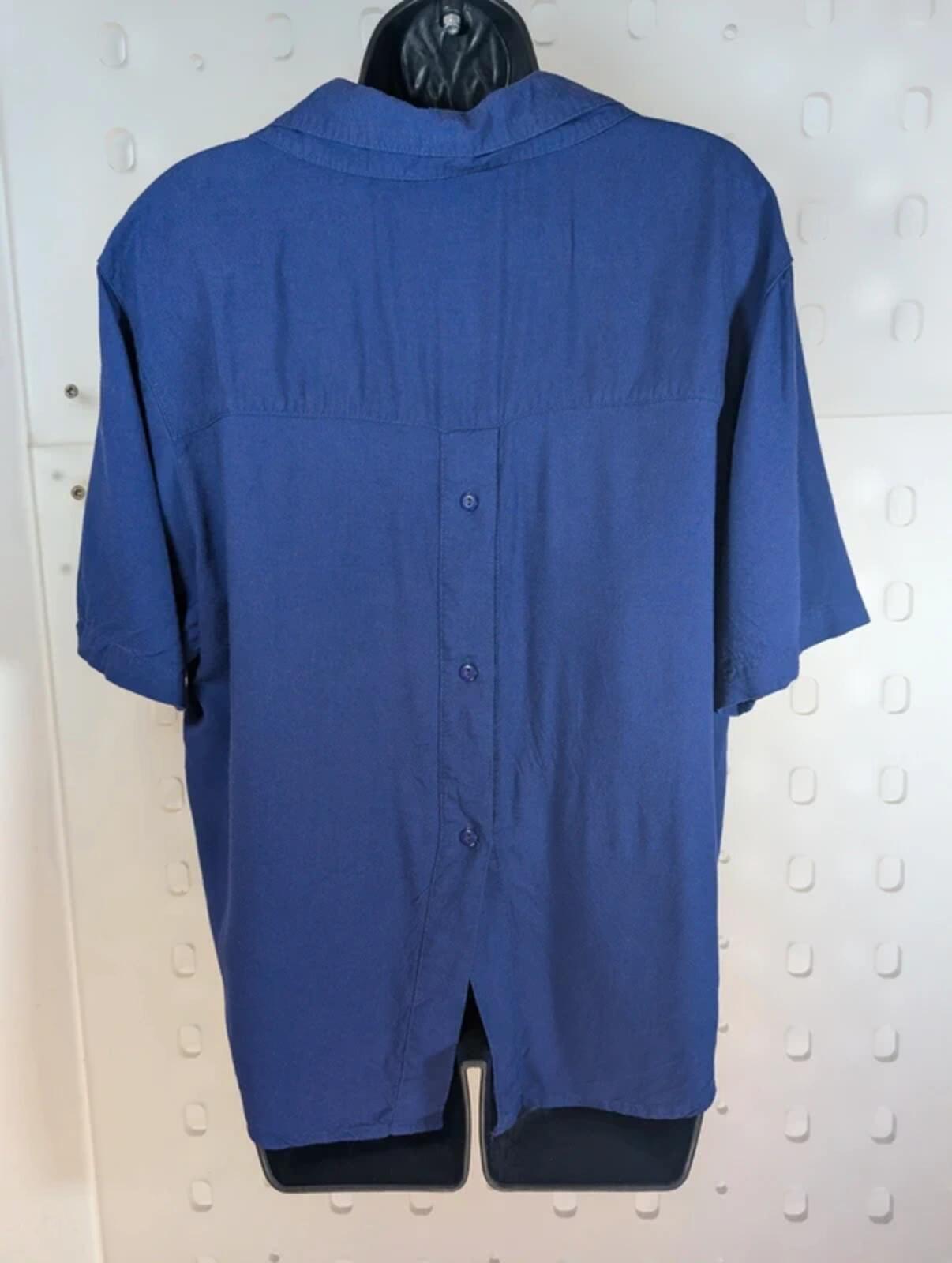 Vintage Maggie Lawrence Sport Blue Shirt Medium Rayon Button Through