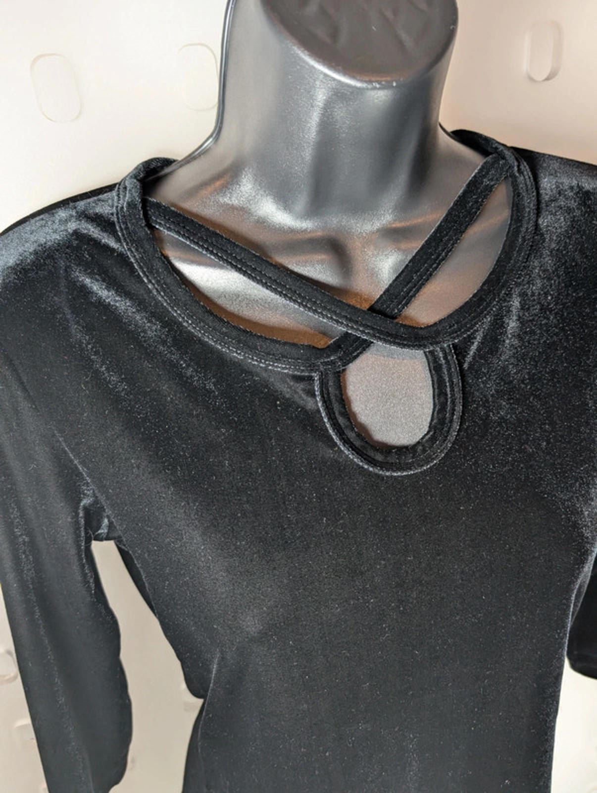 Vintage 90s Velvet Top – Jonden by Linda Leal – Black – UK 8 (est.)