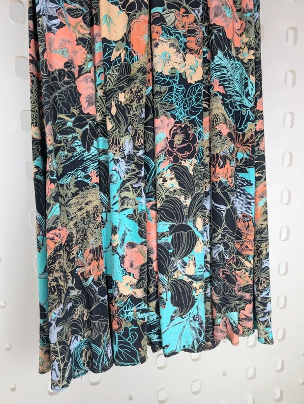 Vintage Floral Midi Skirt UK 8/10 – Made in UK Viscose