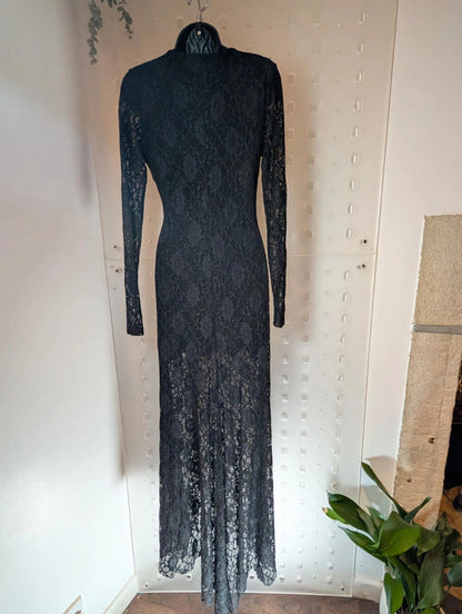 Lunatic Italia gothic lace dress – stretchy faux wrap
Size small