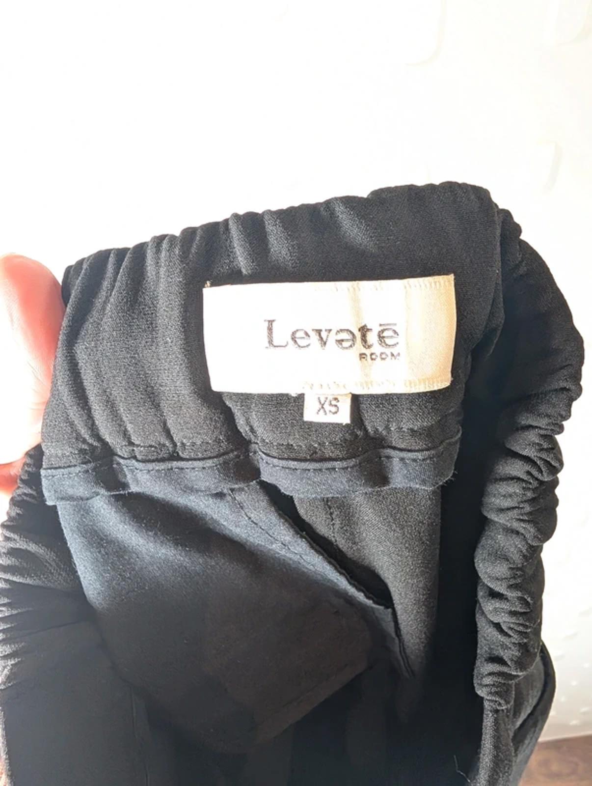 Leveté Room Black Cargo Joggers XS