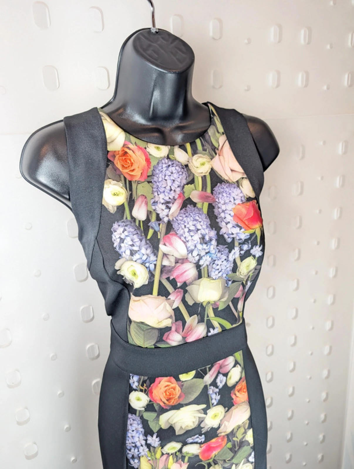 Ted Baker Bodycon Floral Dress – Size 3 (UK 12)