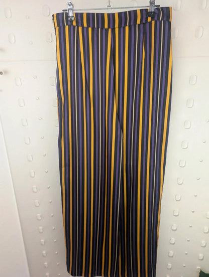 Nualy Italy wide leg trousers IT 42 (UK 10)
