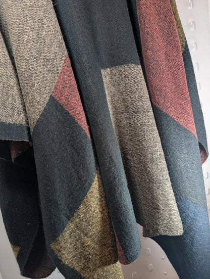 Max Studio colour-block knit cape / poncho – one size