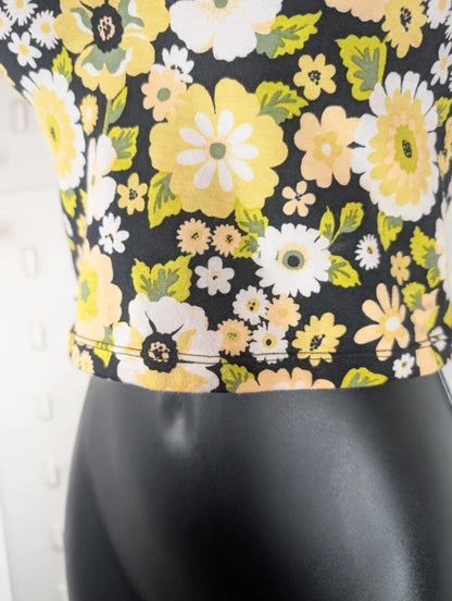 Motel Daisy Print Crop Top Black Yellow XS