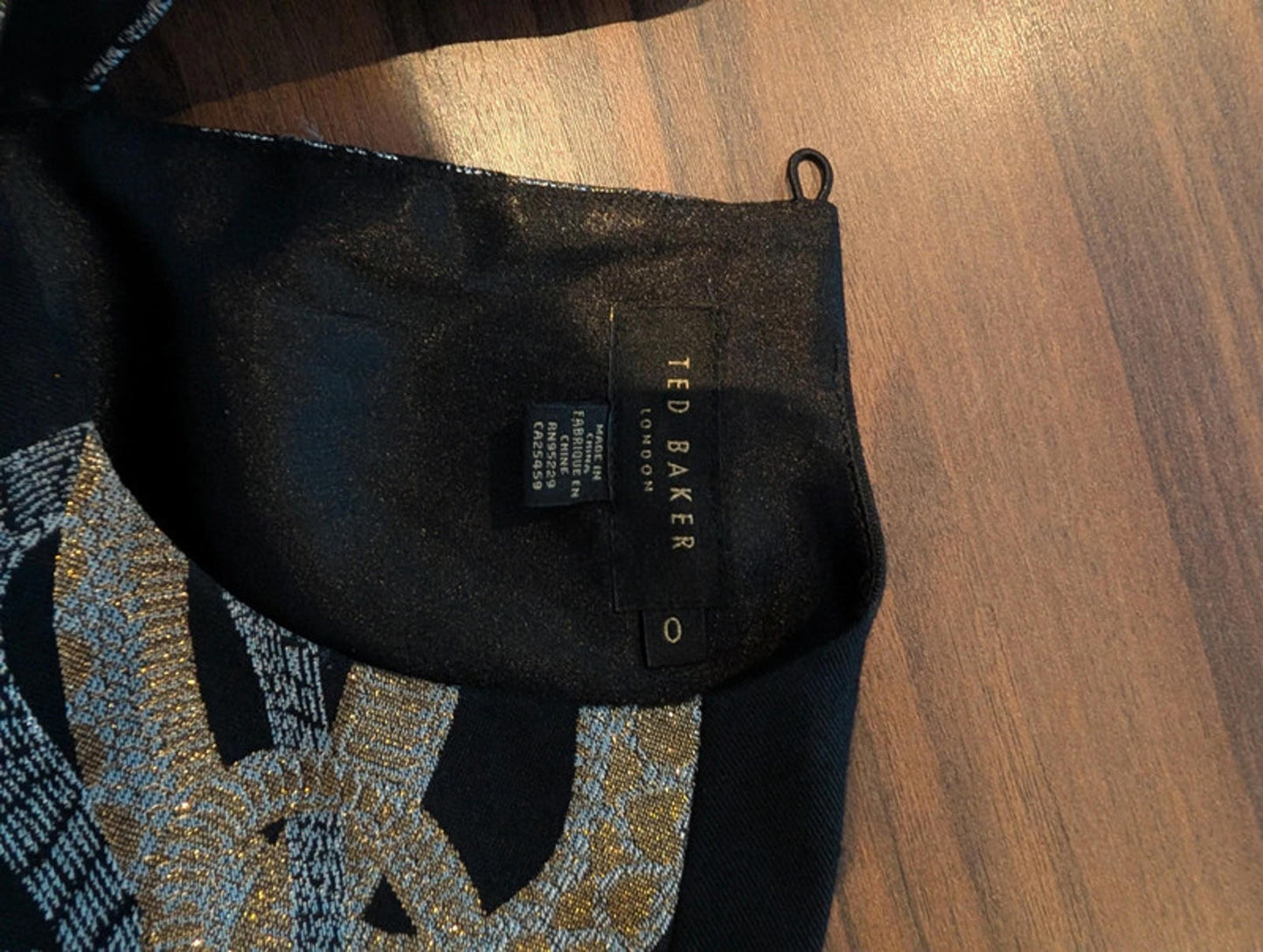 Ted Baker Snake Print Jacquard Crop Top – Size 0 (Best for UK 4–6)