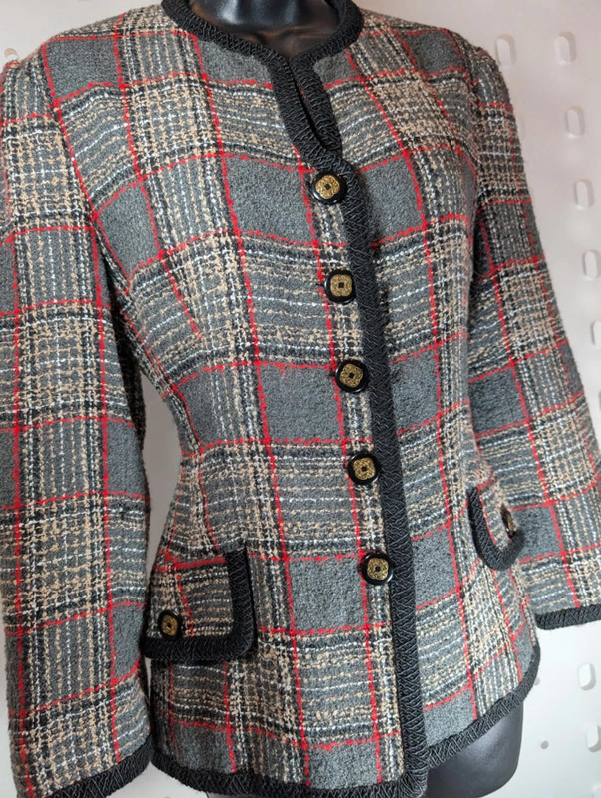 Vintage bouclé check jacket unlabelled (estimated UK 10).