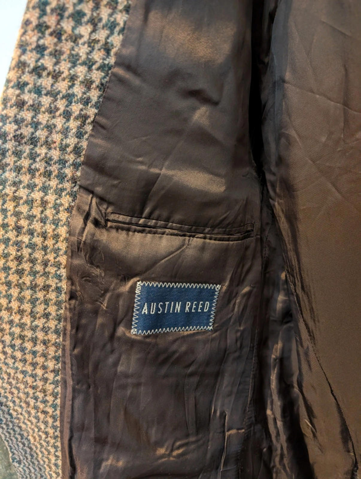 Vintage Harris Tweed Jacket by Austin Reed – Made in England