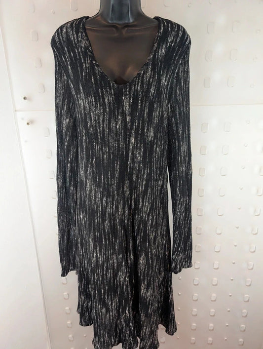 Sixteen47 Dawn French Black Grey Open Knit Dress Size 4