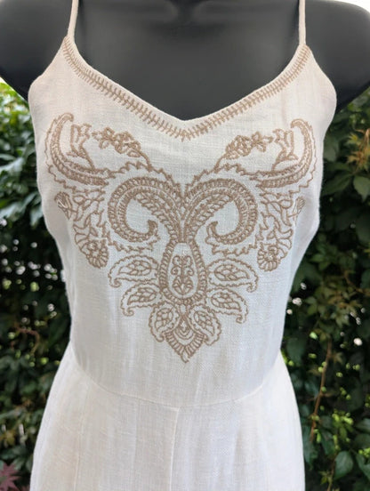 Moon River Linen Blend Embroidered Jumpsuit White Small