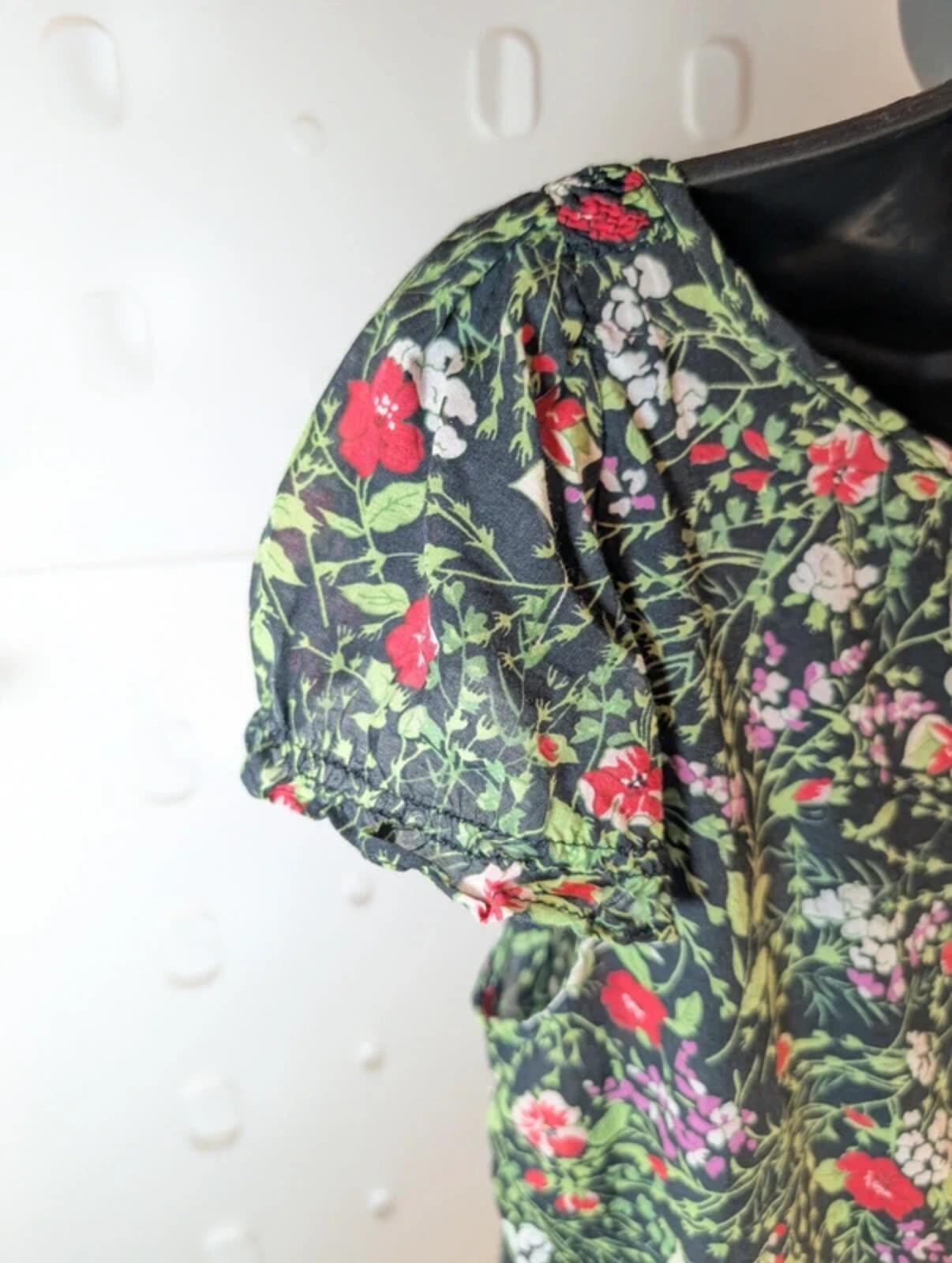 Black Ditsy Floral Blouse – Tie Neck Ruched Front – Lightweight – UK 8