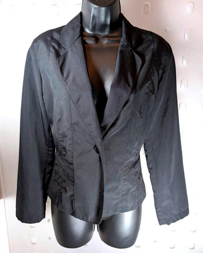 Emporio Armani tailored jacket – Italian 42 (approx UK 10)
