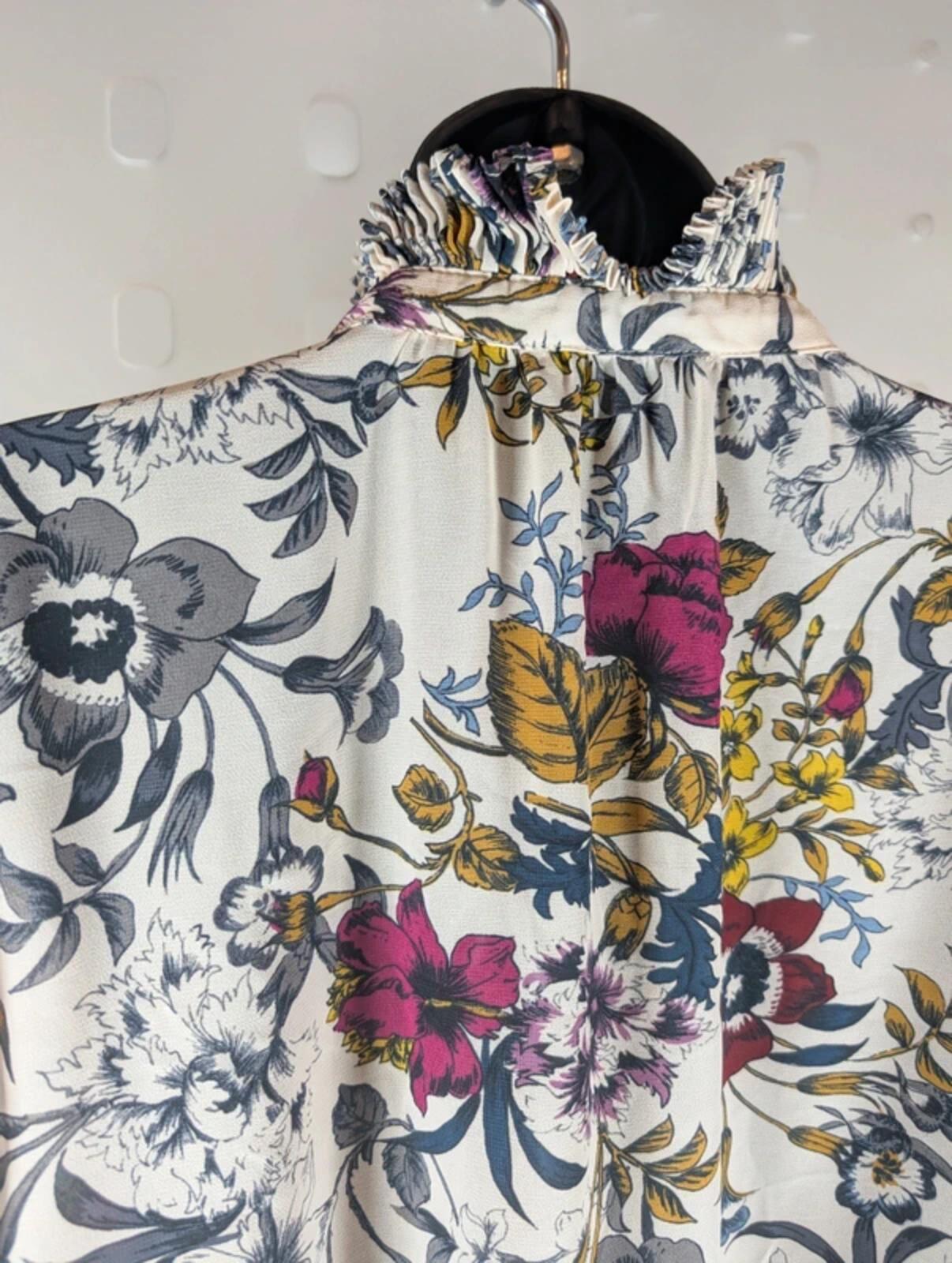 Per Una floral frill blouse UK18.