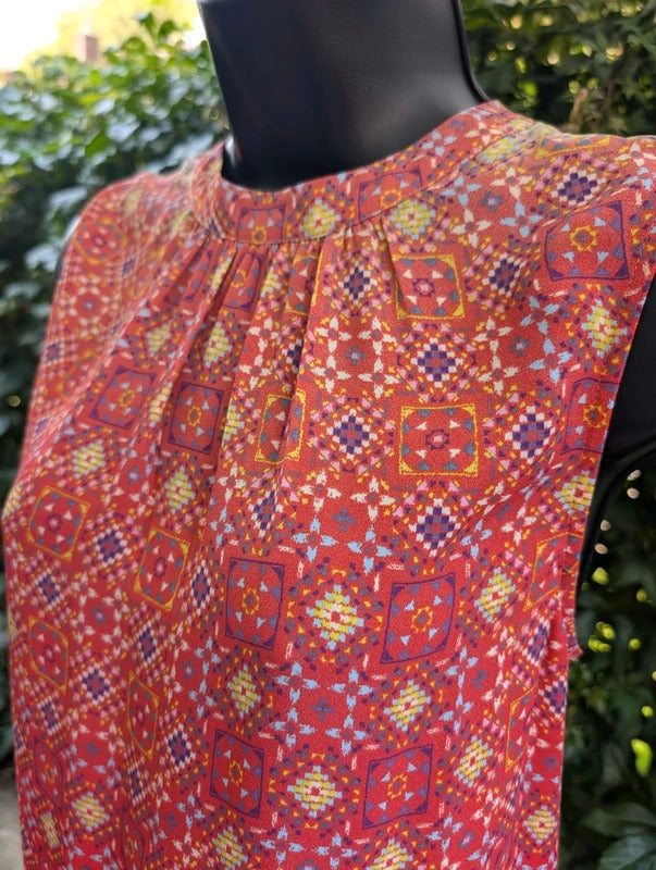 DR2 Geometric Print Longline Blouse Coral Pink Large