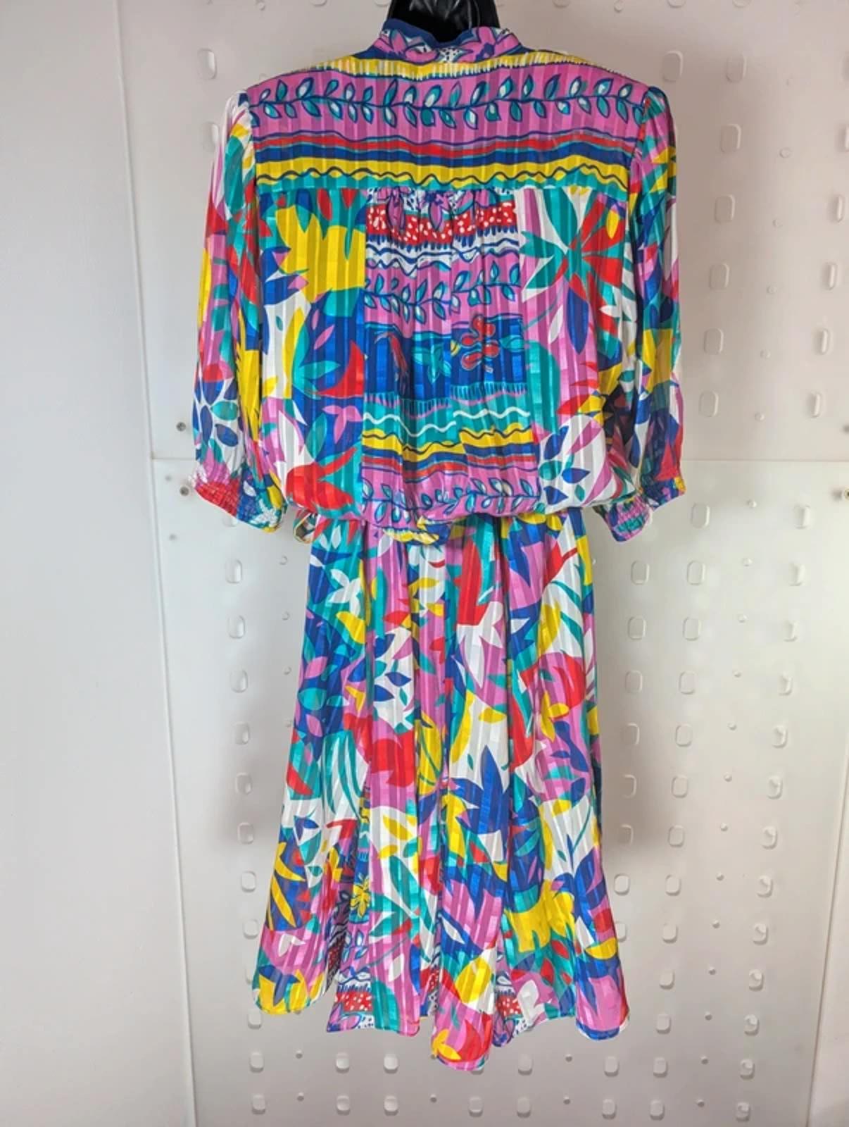 Vintage Kanga Collection by Dale Tryon Bold Print Midi Dress (Made in Hong Kong)