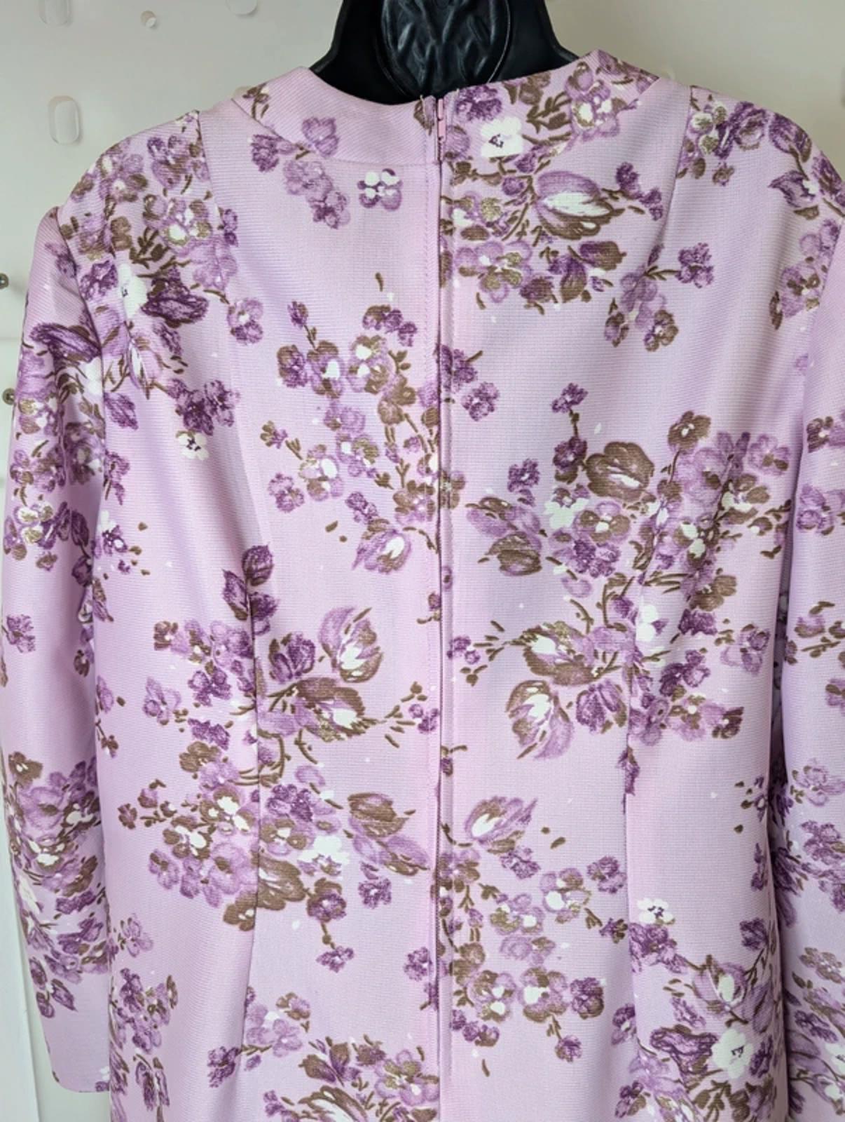 Vintage 1960s Purple Blossom Shift Dress – Metal Zip – UK 16/18