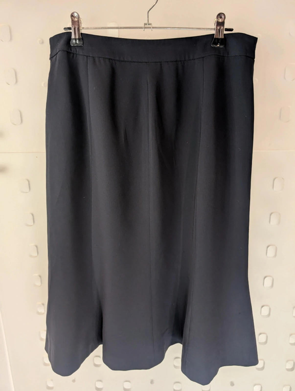 Jaeger Navy Fluted Midi Skirt – Size 12