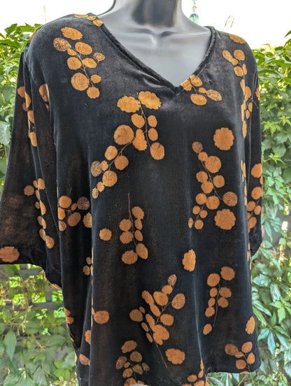 Masai Velvet Burnout Top Black Gold XL
