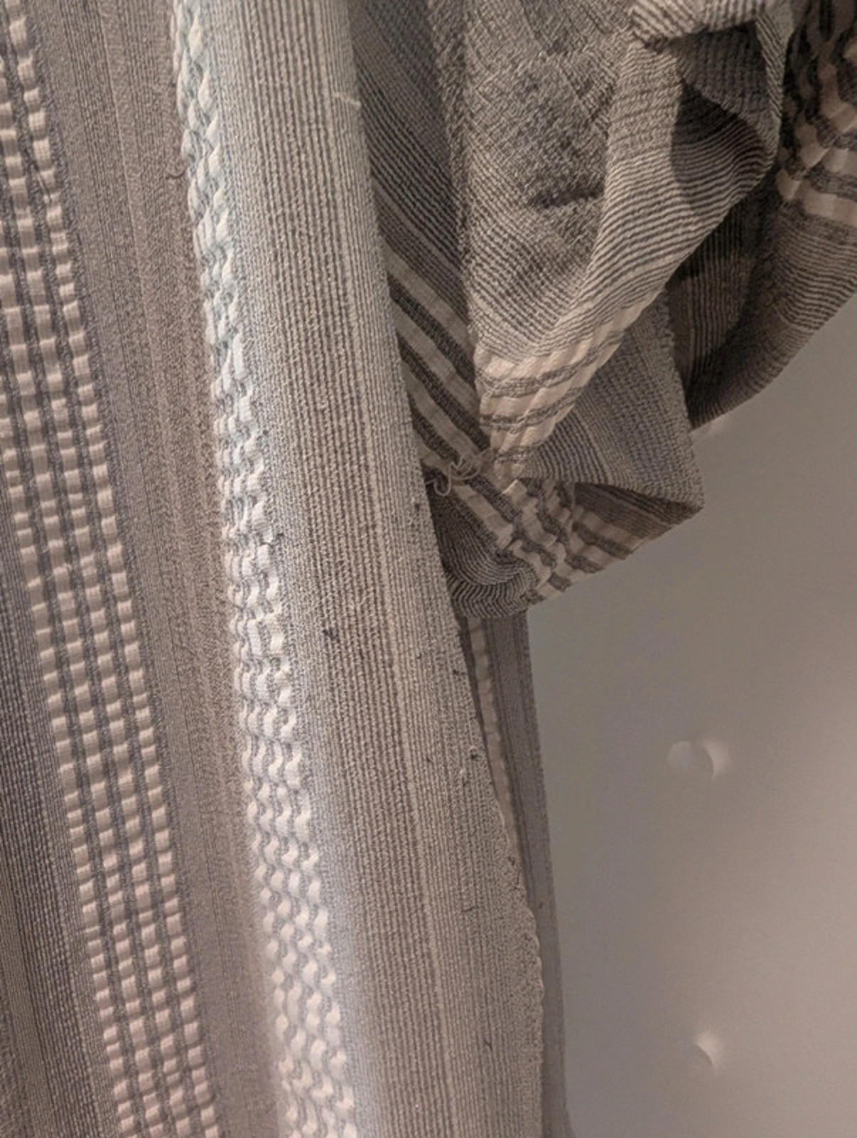 MaxMara Pure Silk Striped Blouse – Made in Italy – Size 12 (IT 44)