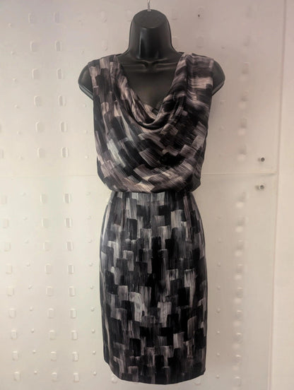 Stunning Pringle of Scotland Silk Dress – UK 10