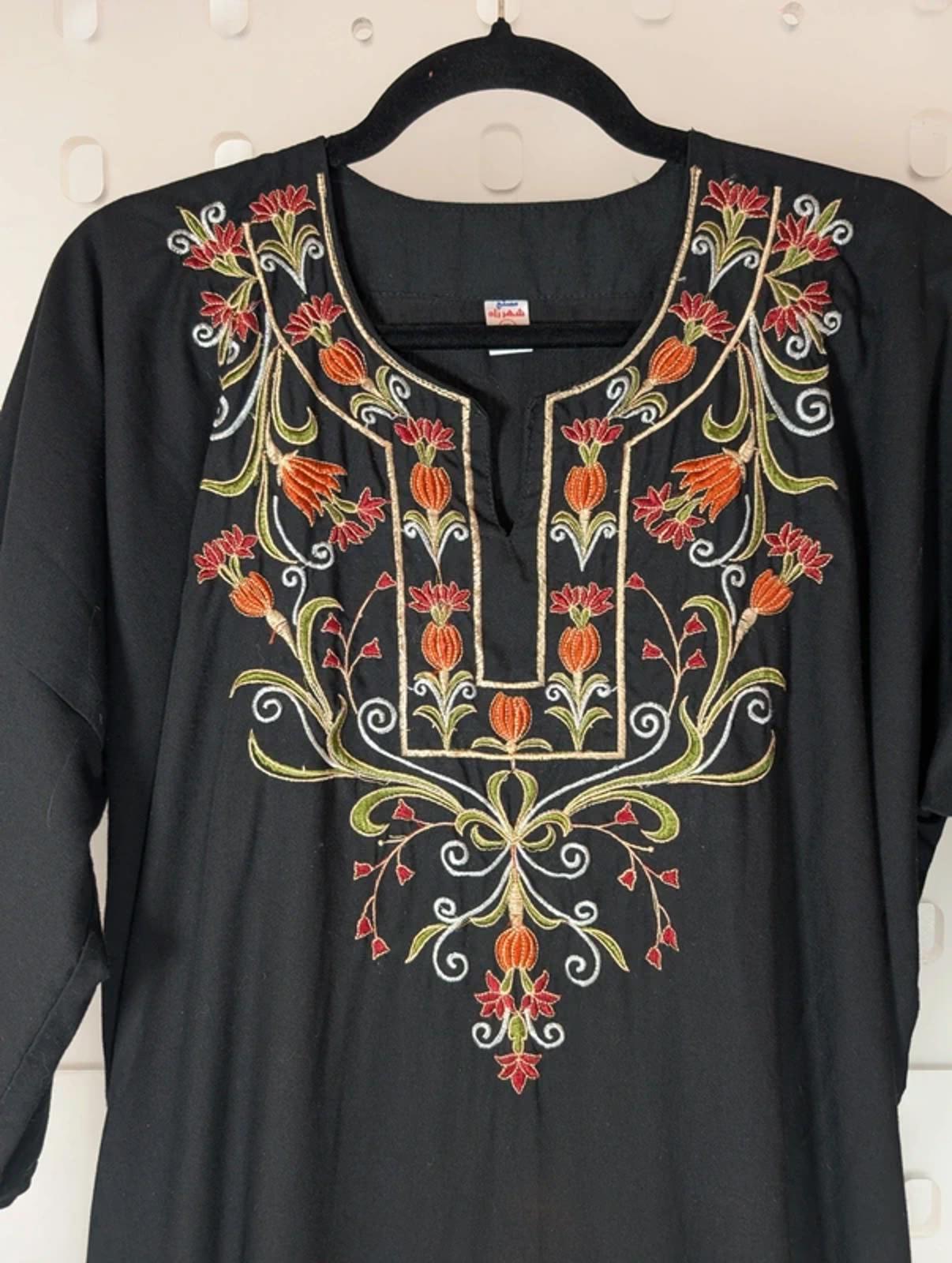 Vintage Middle Eastern Embroidered Kaftan XL – Boho Festival