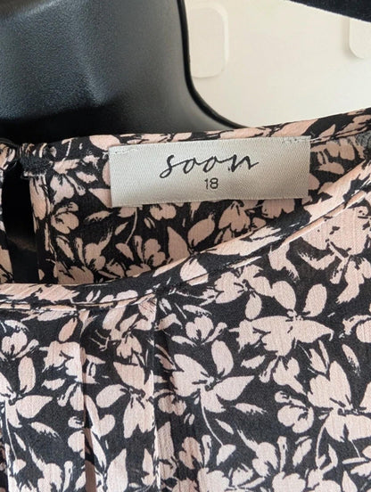 Soon floral oversized blouse UK18