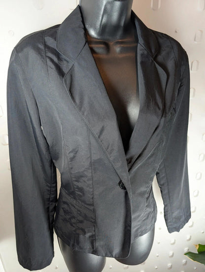 Emporio Armani tailored jacket – Italian 42 (approx UK 10)