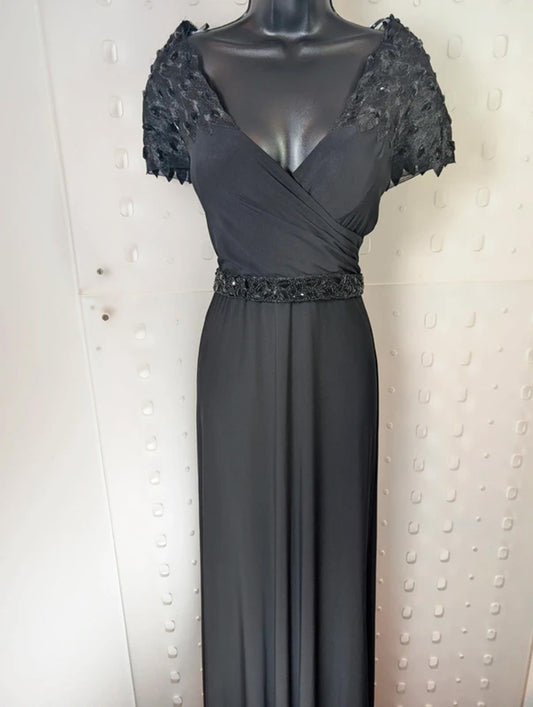 Dynasty London BNWT Black Tie Embellished Gown UK12 (RRP £315)