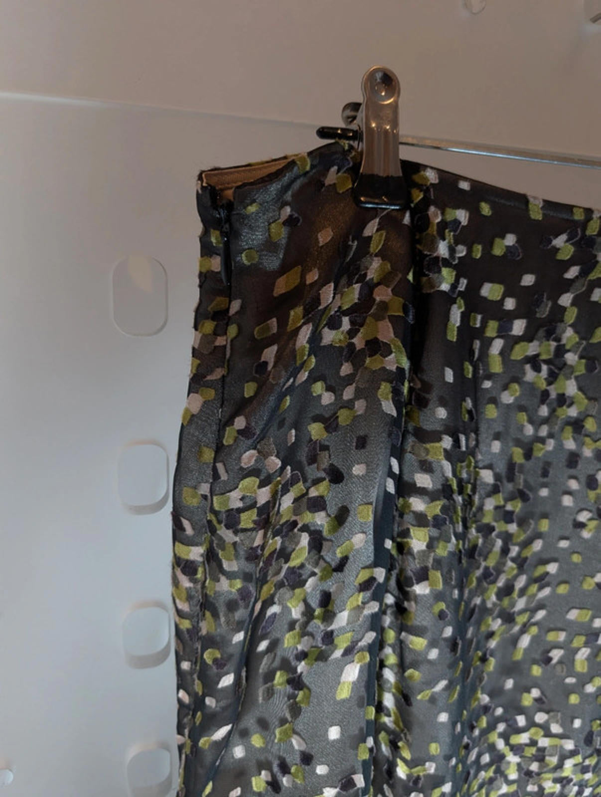 Minuet silk-blend midi skirt, UK 12.