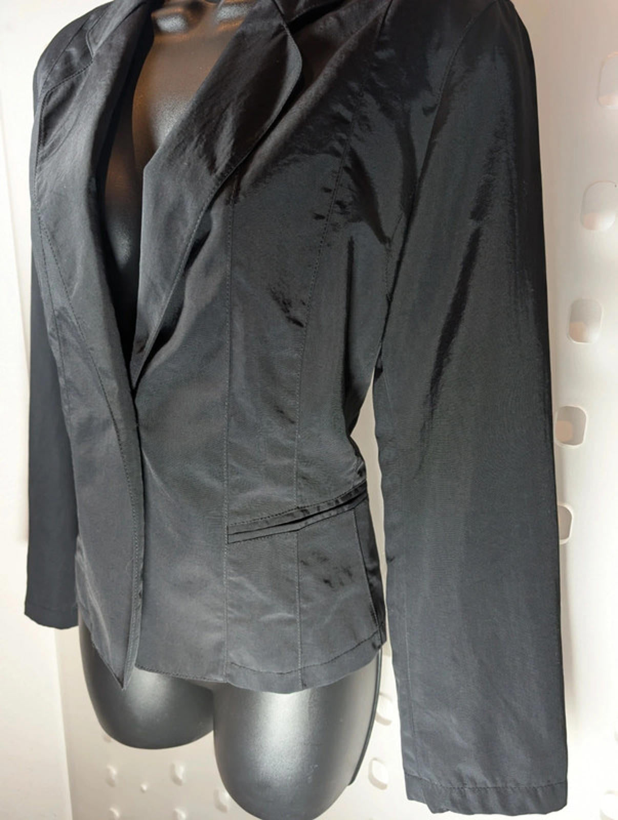 Emporio Armani tailored jacket – Italian 42 (approx UK 10)
