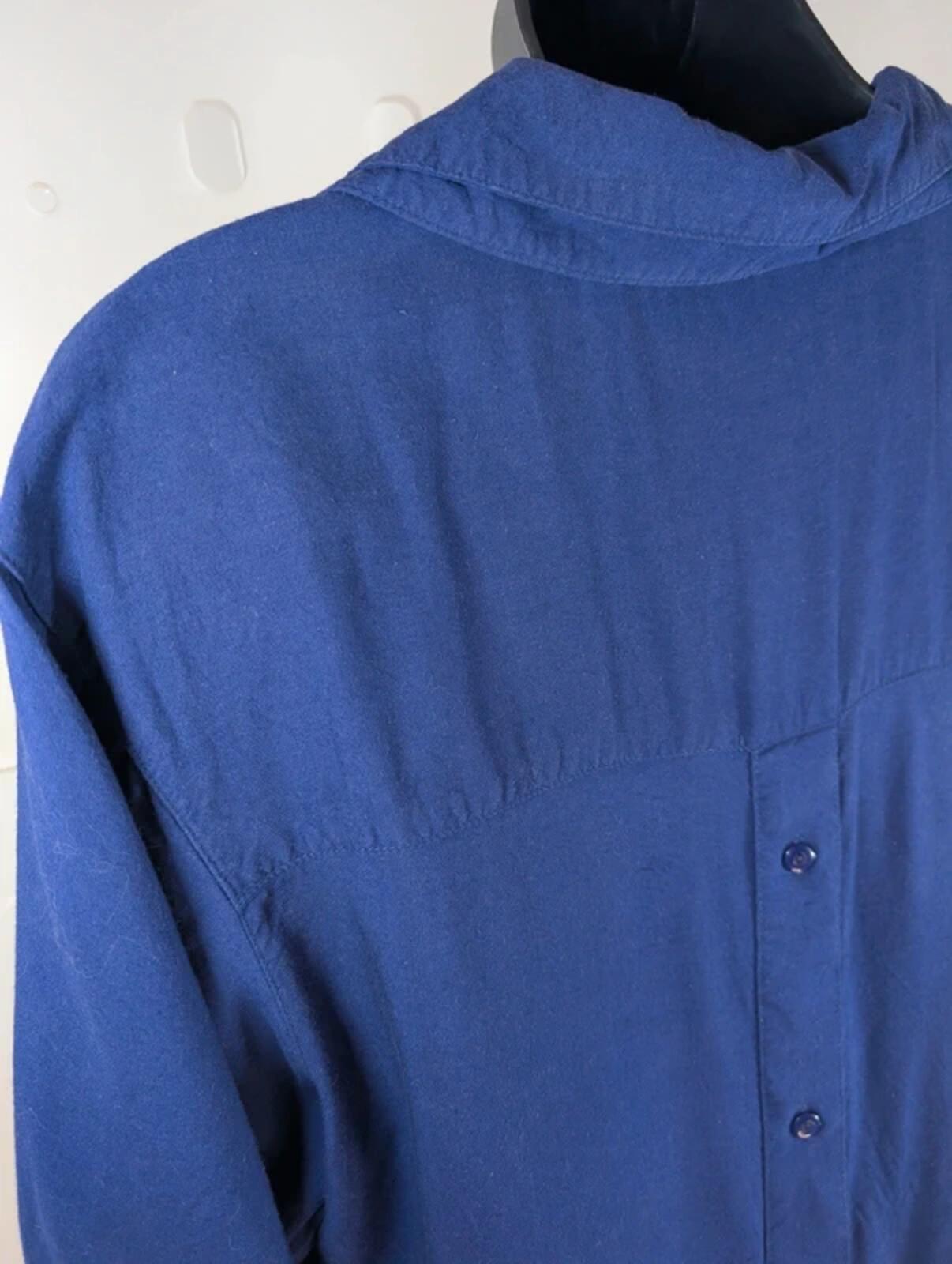 Vintage Maggie Lawrence Sport Blue Shirt Medium Rayon Button Through