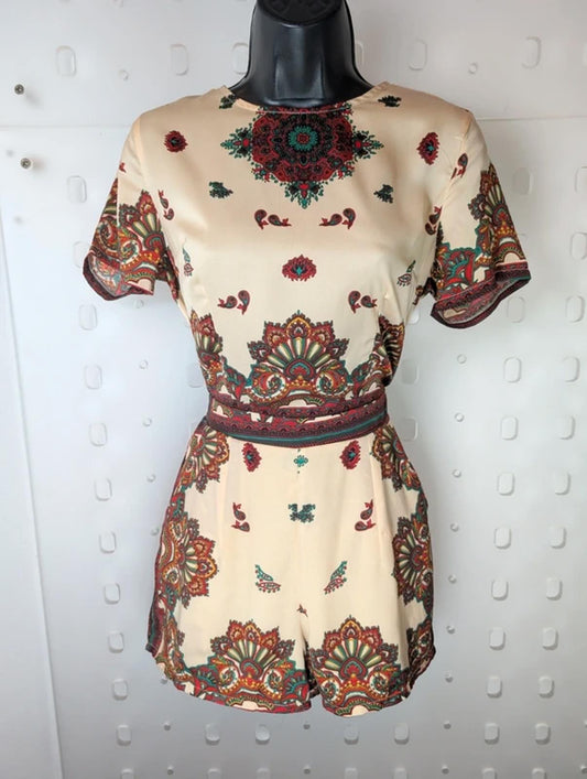 Diffuse Printed Playsuit UK 8 | Red & Green Print | Fitted Summer Jumpsuit