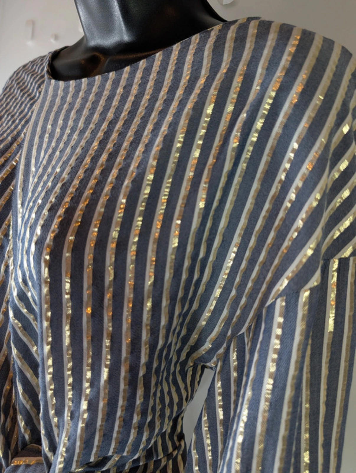 Eva Franco Metallic Tie Front Draped Top – UK 6