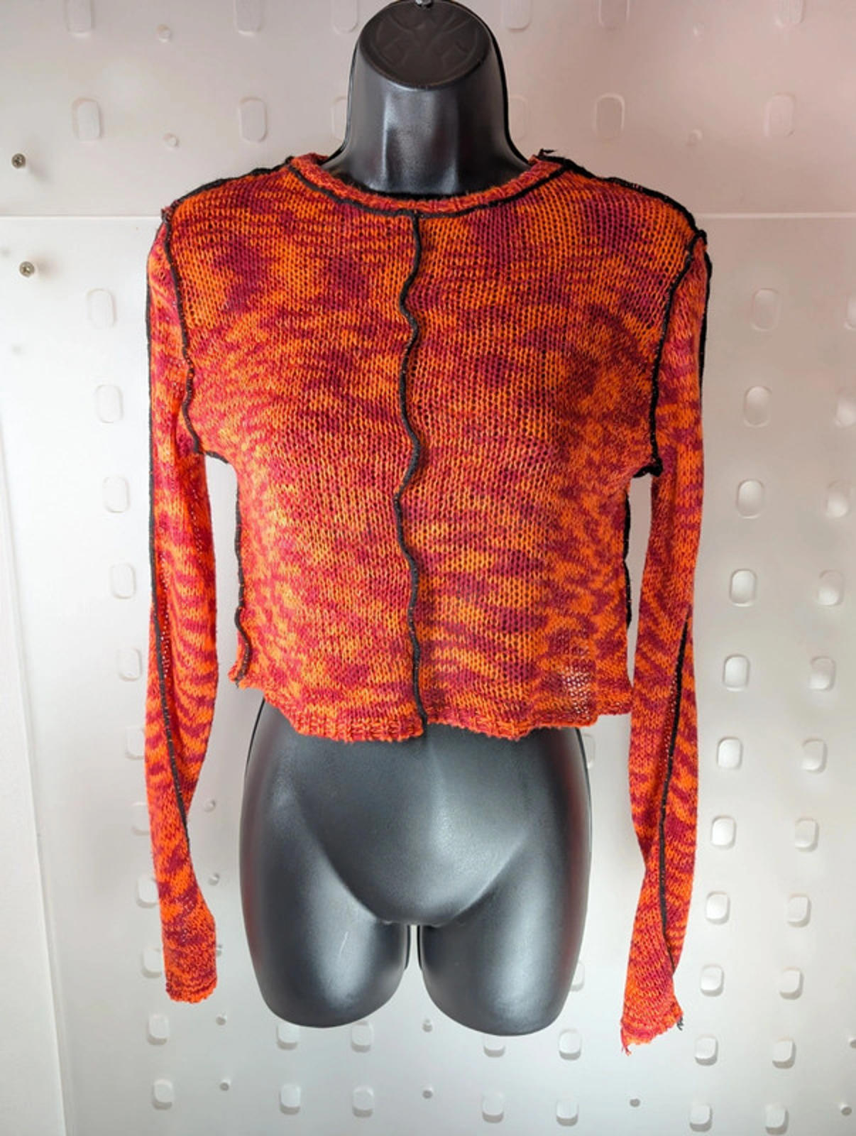 The Ragged Priest Cropped Knit Top – Red & Orange – XS