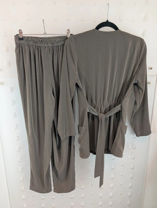 Vintage Anne Brookes Petite Khaki Trouser Suit UK8