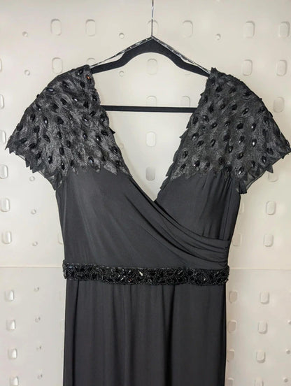 Dynasty London BNWT Black Tie Embellished Gown UK12 (RRP £315)