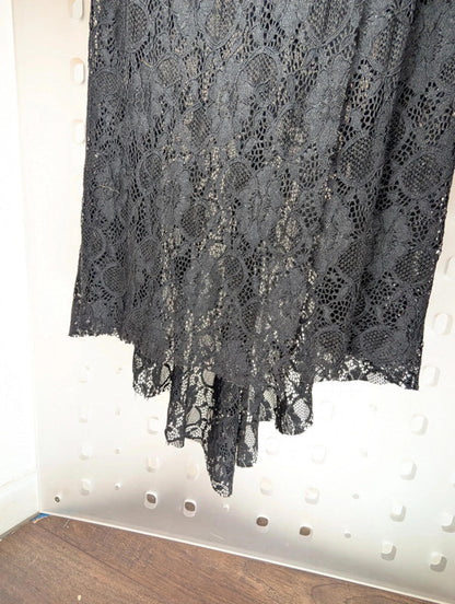 Lunatic Italia gothic lace dress – stretchy faux wrap
Size small