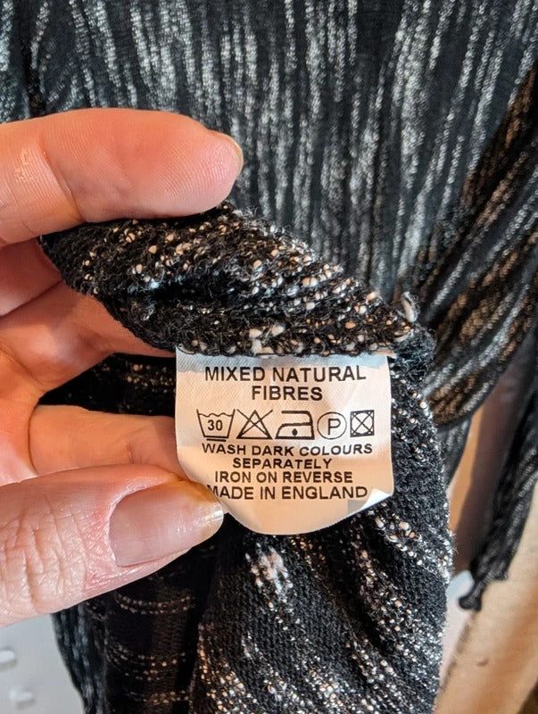 Sixteen47 Dawn French Black Grey Open Knit Dress Size 4