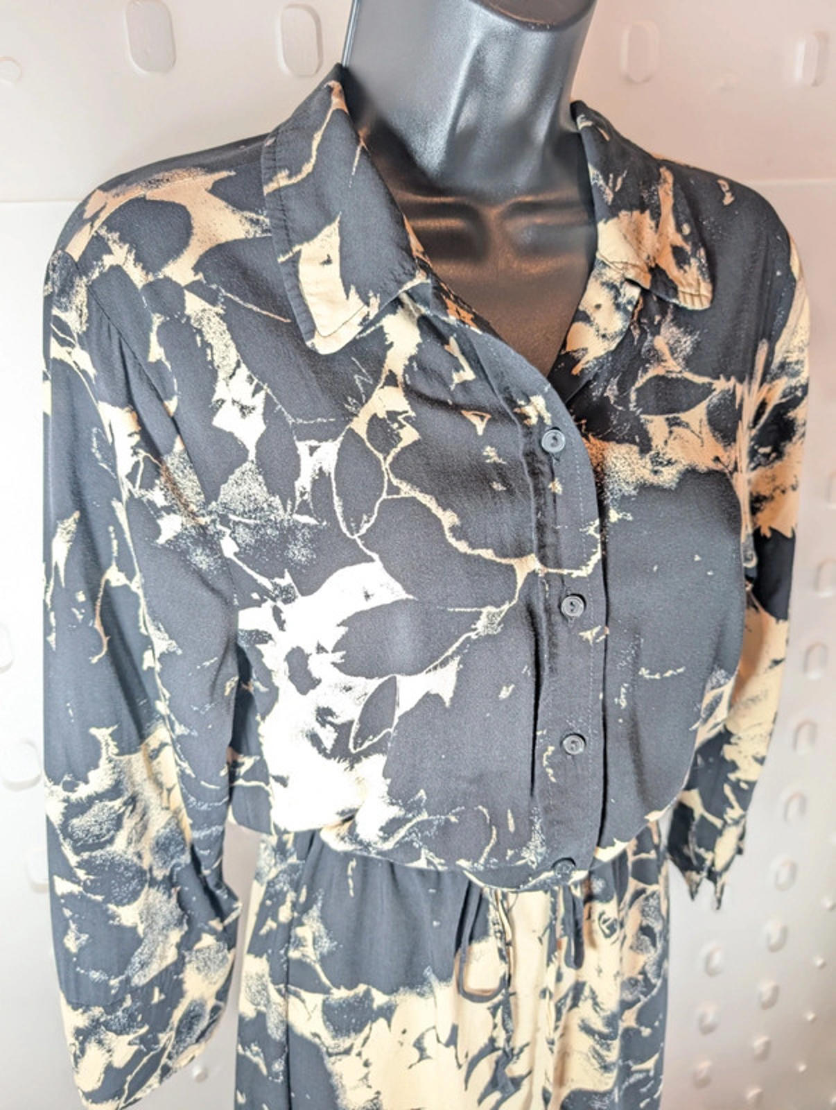 Soaked in Luxury “Ripley” Dress – Size Small