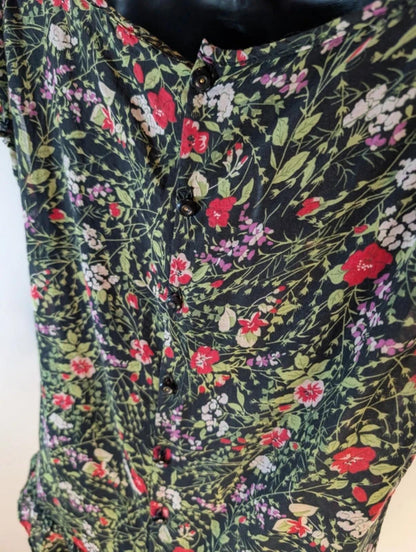 Black Ditsy Floral Blouse – Tie Neck Ruched Front – Lightweight – UK 8