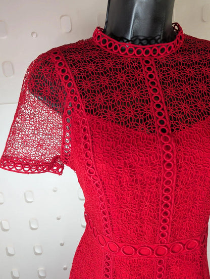 Michael Kors red lace fit & flare occasion dress – size 2