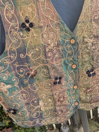 TanTrums Vintage Embroidered Cotton Waistcoat Made in India XL