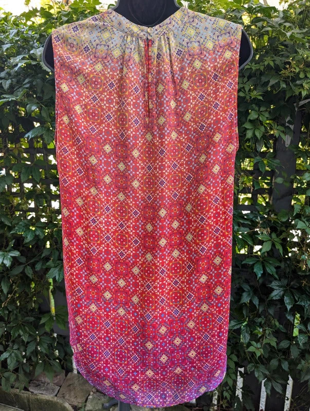 DR2 Geometric Print Longline Blouse Coral Pink Large
