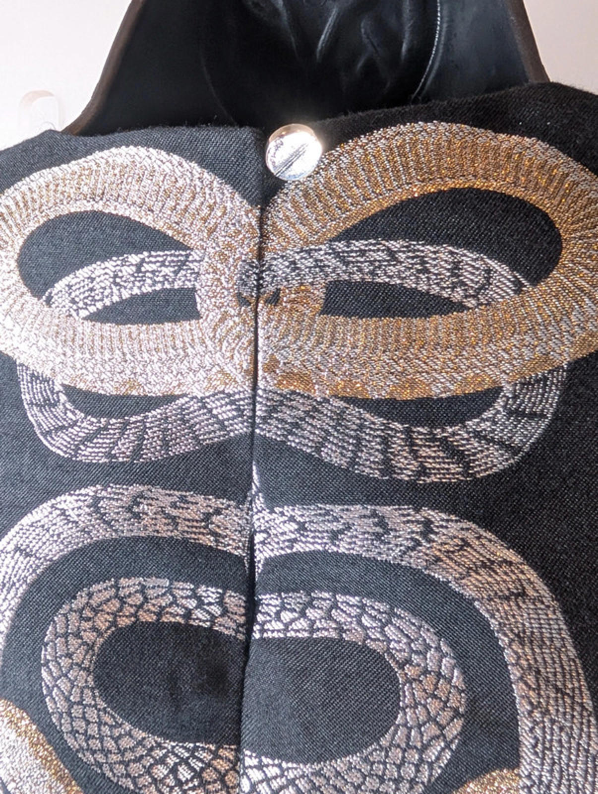 Ted Baker Snake Print Jacquard Crop Top – Size 0 (Best for UK 4–6)