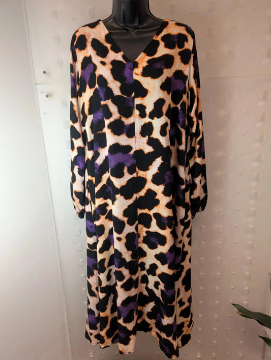 Black Colour Leopard Print Midi Dress – M/L – Made in Italy