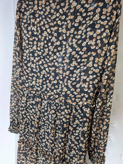 Y.A.S Yasclaris Sheer Daisy Print Maxi Dress Black Boho Floral Long Sleeve