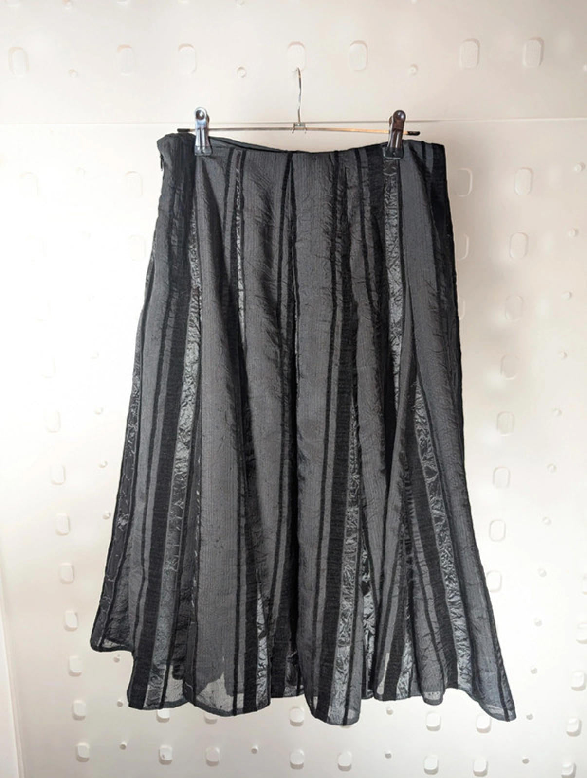 Phase Eight Textured Gothic Midi Skirt – Size 8